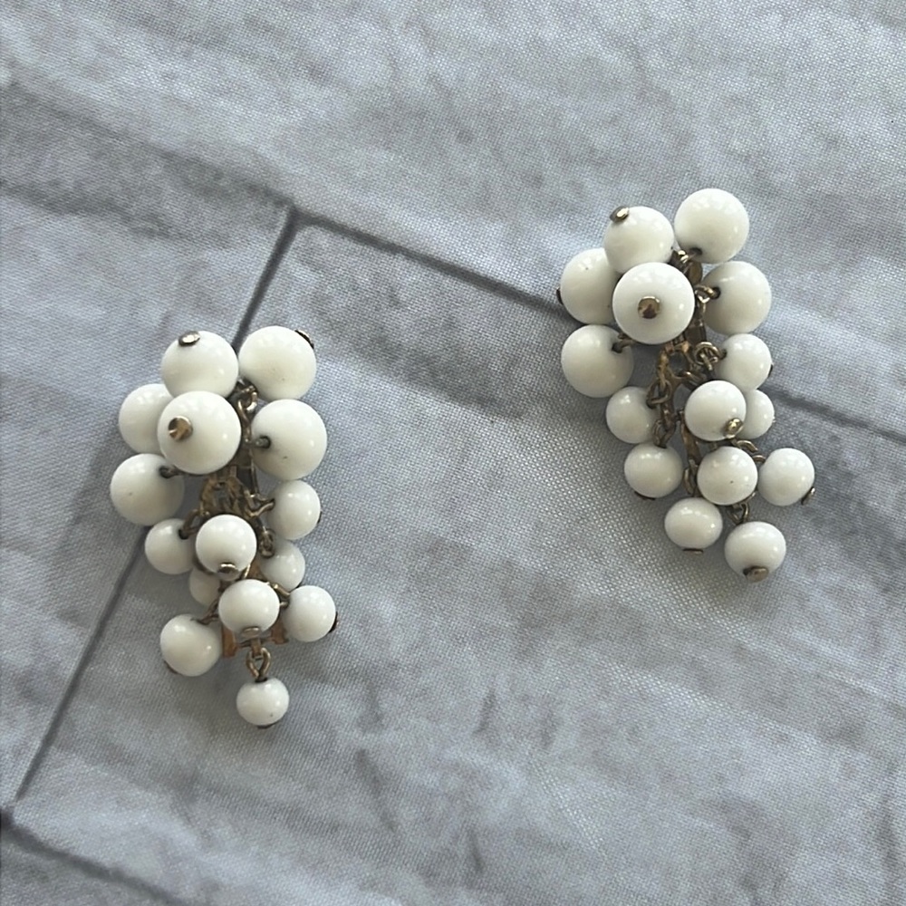 CROW TRAFARI  Design Pat.Pend Alfred Philippe milk glass water fall earrings